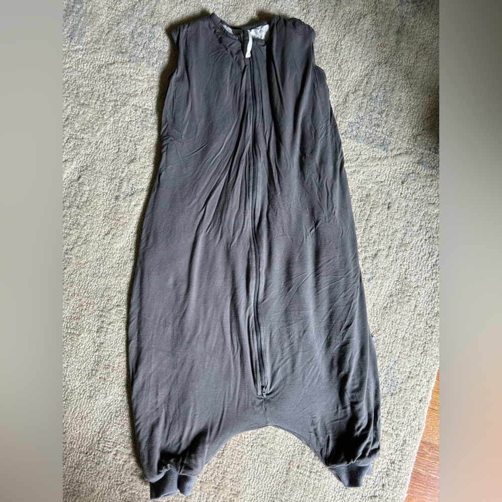 Kyte BABY Charcoal Footed sleep sack